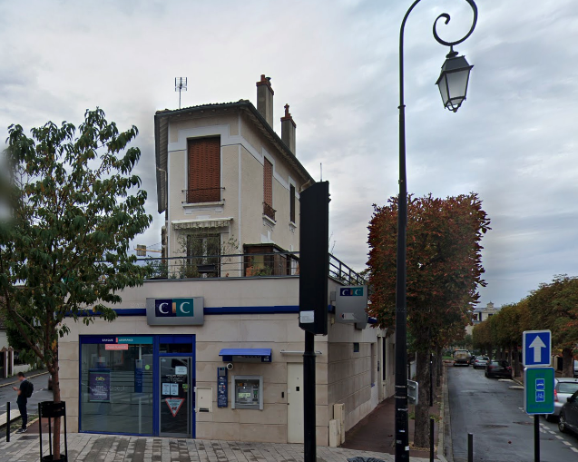 photo de la devanture de la banque CIC situé en centre ville avenue Jean Jaures à Sartrouville